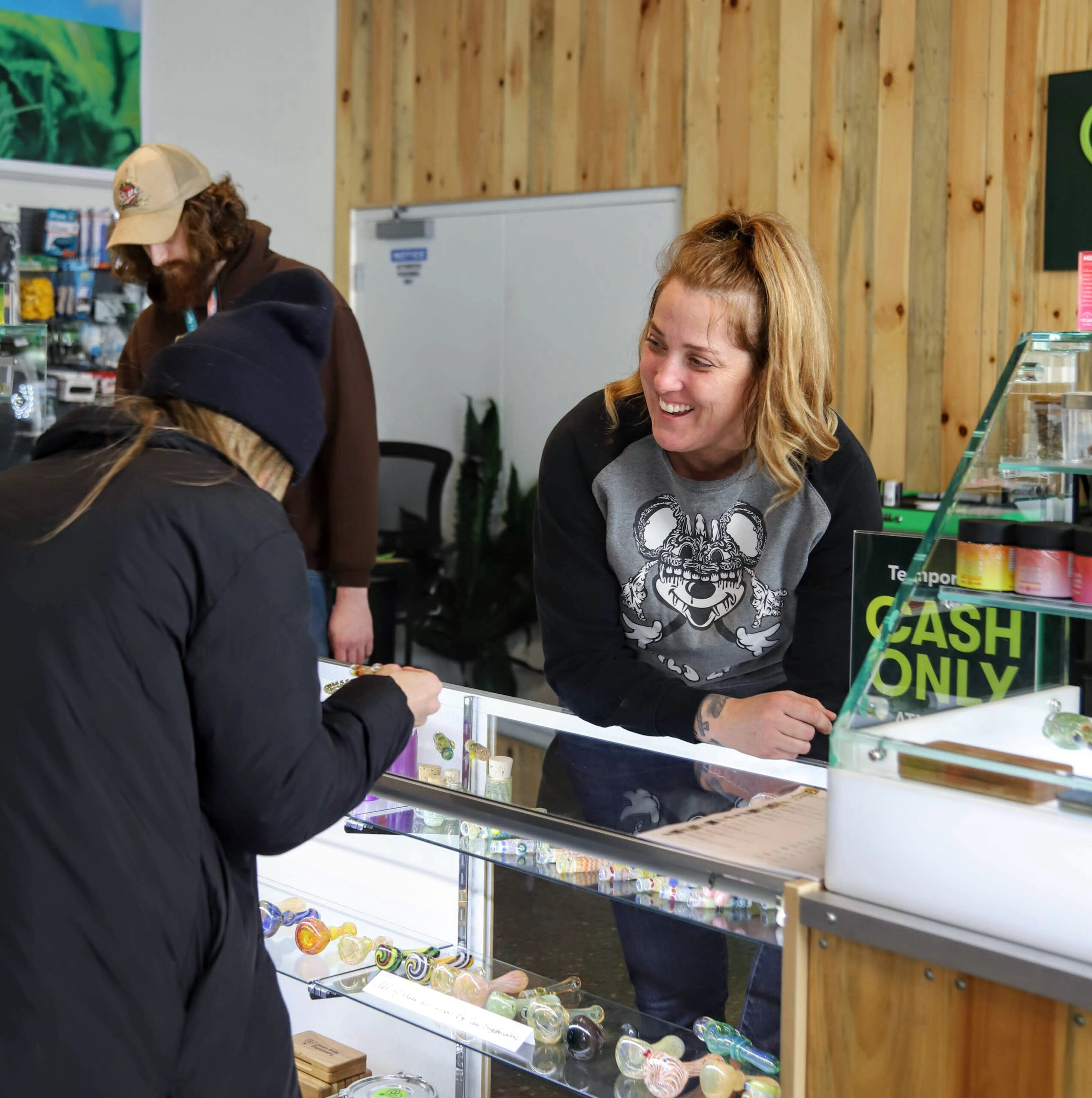 Green State Dispensary Sarah Coshow and customer